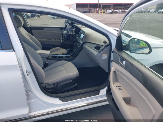 KMHE24L38HA066875 Hyundai Sonata Hybrid Se