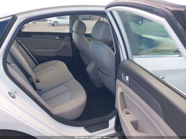 KMHE24L38HA066875 Hyundai Sonata Hybrid Se