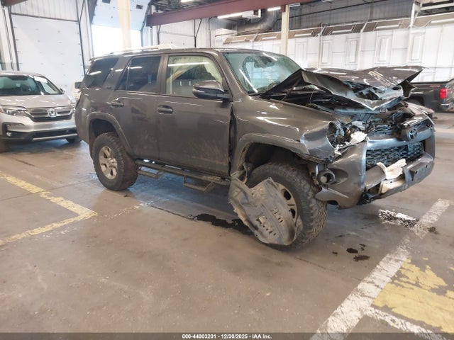 2018 TOYOTA 4RUNNER JTEBU5JR9J5578220