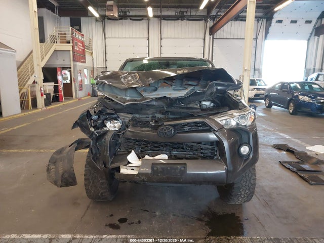 JTEBU5JR9J5578220 Toyota 4runner Sr5 Premium