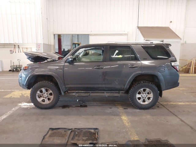 JTEBU5JR9J5578220 Toyota 4runner Sr5 Premium