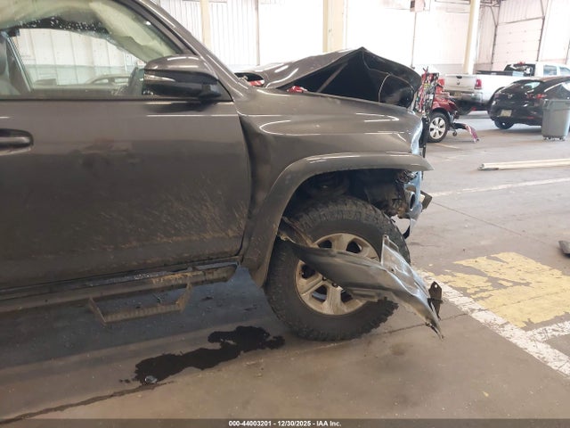 2018 TOYOTA 4RUNNER JTEBU5JR9J5578220 Photo 5