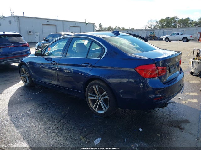2018 BMW 330I WBA8D9C5XJEM32793 Photo 2