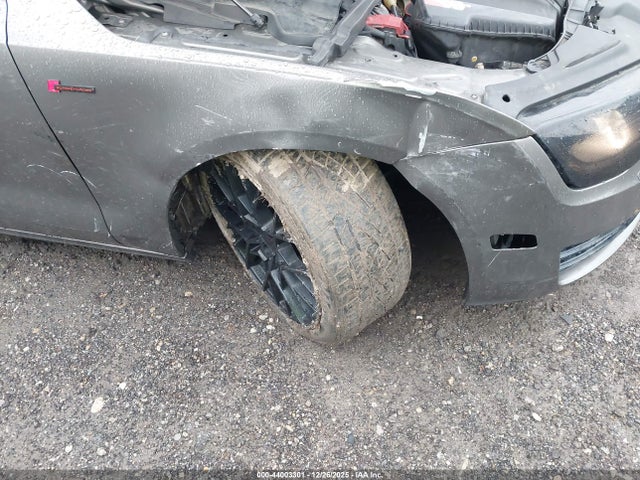 2012 Audi A7 Premium მანქანა იყიდება აუქციონზე, vin: WAUYGAFC8CN123930, აუქციონის ნომერი: 44003301