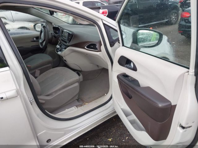 2017 CHRYSLER PACIFICA 2C4RC1DG2HR794660 Photo 4