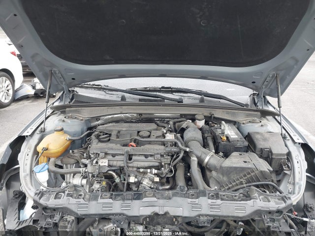 5XXG14J26NG137033 KIA K5 LXS