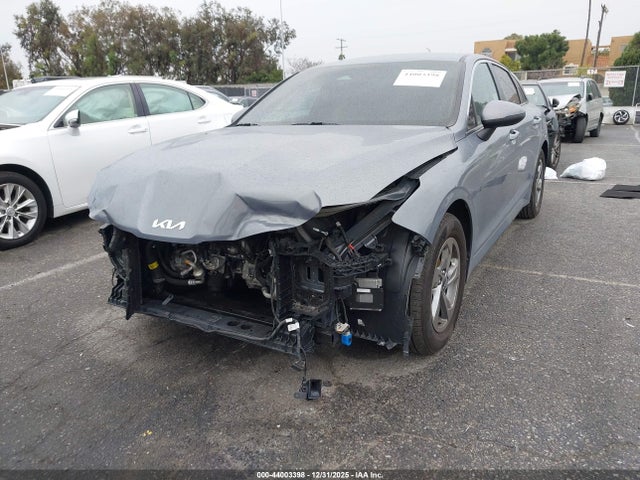5XXG14J26NG137033 KIA K5 LXS