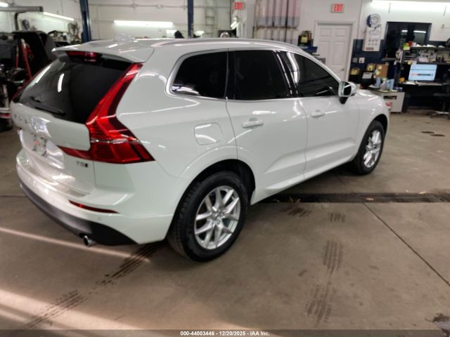 2021 VOLVO XC60 YV4102RKXM1803450 Photo 3