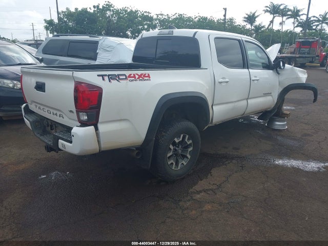3TMCZ5AN4JM121574 Toyota Tacoma Trd Sport