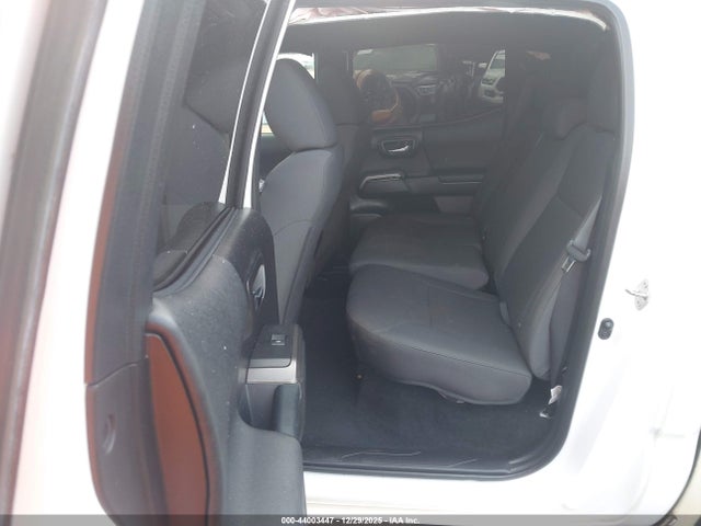 3TMCZ5AN4JM121574 Toyota Tacoma Trd Sport