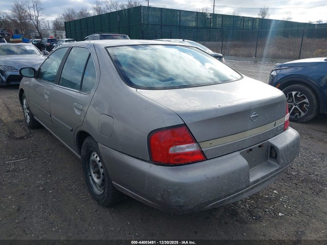 2001 NISSAN ALTIMA 1N4DL01D91C103045 Photo 2