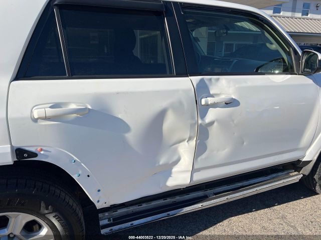 2014 TOYOTA 4RUNNER JTEBU5JR7E5200547 Photo 5