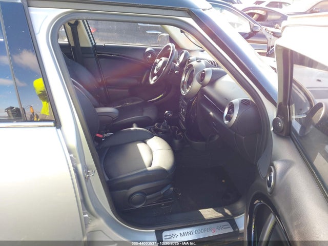 2011 MINI COOPER S COUNTRYMAN WMWZC5C55BWL54760 Photo 4