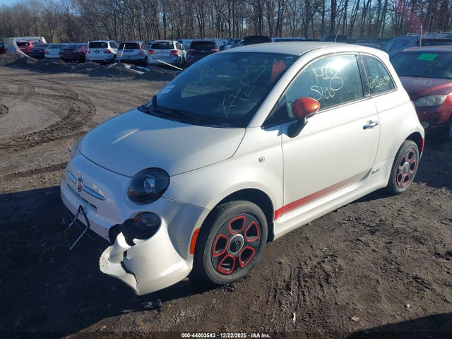 2015 FIAT 500E 3C3CFFGE3FT732803 Photo 1