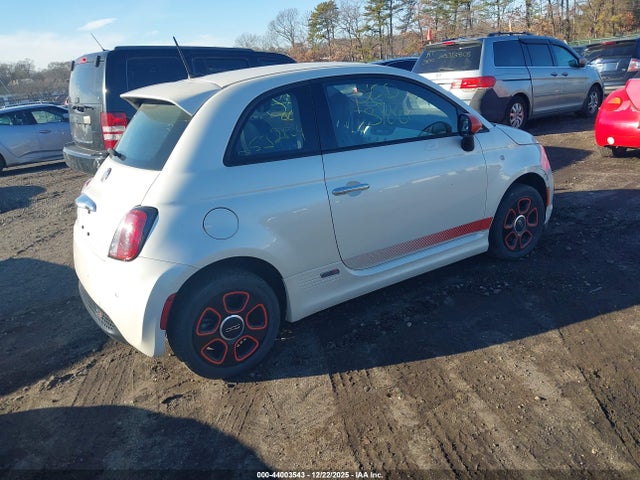 2015 FIAT 500E 3C3CFFGE3FT732803 Photo 3
