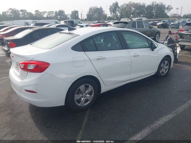 2017 CHEVROLET CRUZE 1G1BC5SM8H7181485 Photo 3