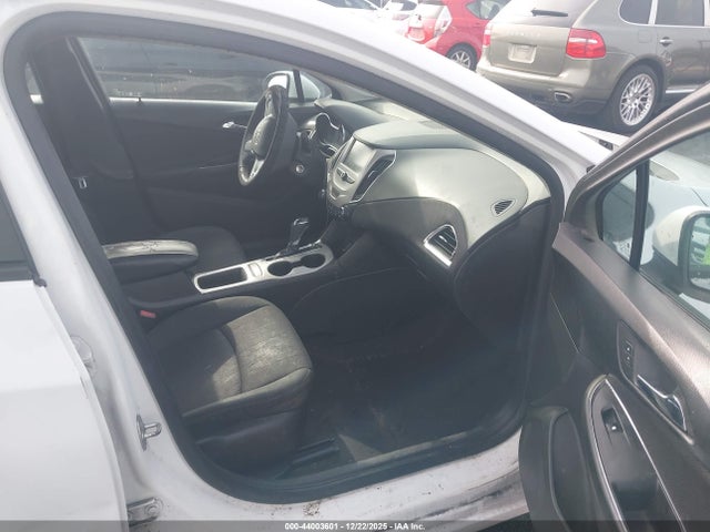 2017 CHEVROLET CRUZE 1G1BC5SM8H7181485 Photo 4