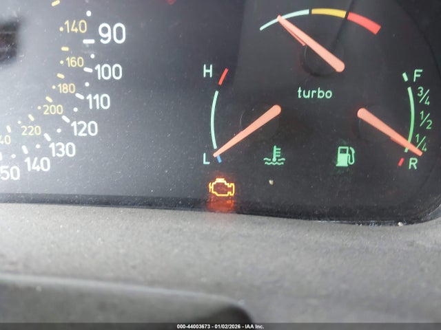 2002 SAAB 9-3 YS3DF75K827012242 Photo 5