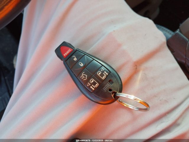 2014 CHRYSLER TOWN & COUNTRY 2C4RC1BG5ER160385 Photo 10