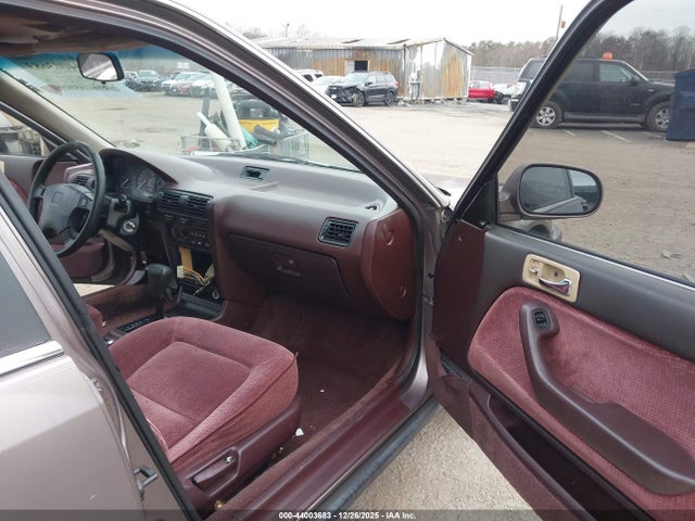 1993 HONDA ACCORD JHMCB7674PC048774 Photo 4
