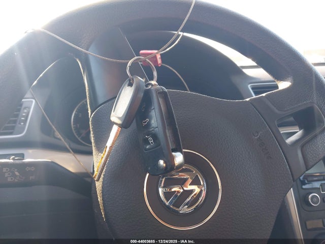 44003685 :رقم المزاد ، 1VWAP7A33DC122869 vin ، 2013 Volkswagen Passat 2.5l S مزاد بيع