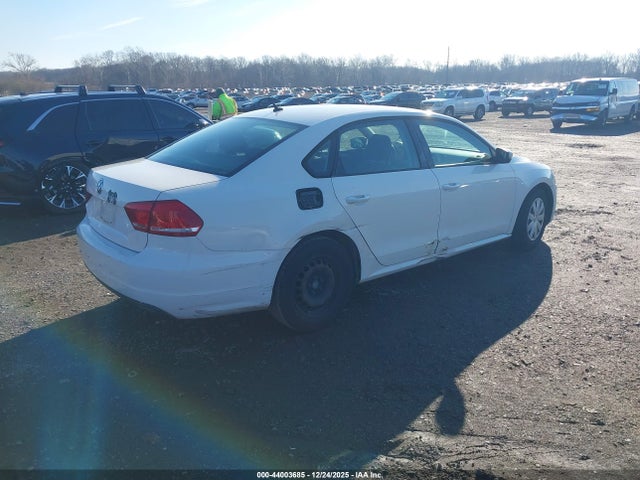 44003685 :رقم المزاد ، 1VWAP7A33DC122869 vin ، 2013 Volkswagen Passat 2.5l S مزاد بيع