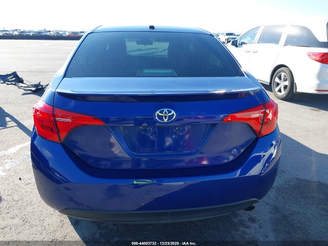 Toyota COROLLA SE 2018 5YFBURHE2JP758222 Image 17