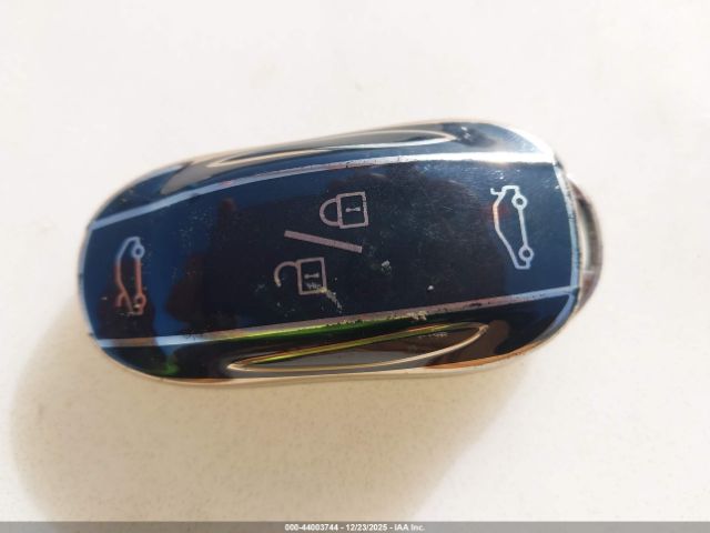 2016 TESLA MODEL X 5YJXCDE2XGF025992 Photo 10