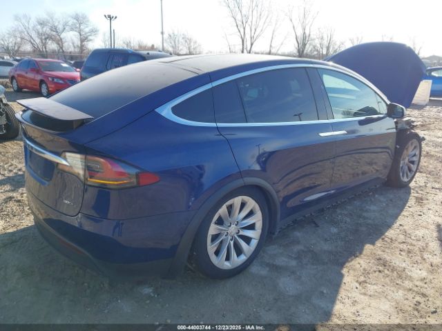 2016 TESLA MODEL X 5YJXCDE2XGF025992 Photo 3