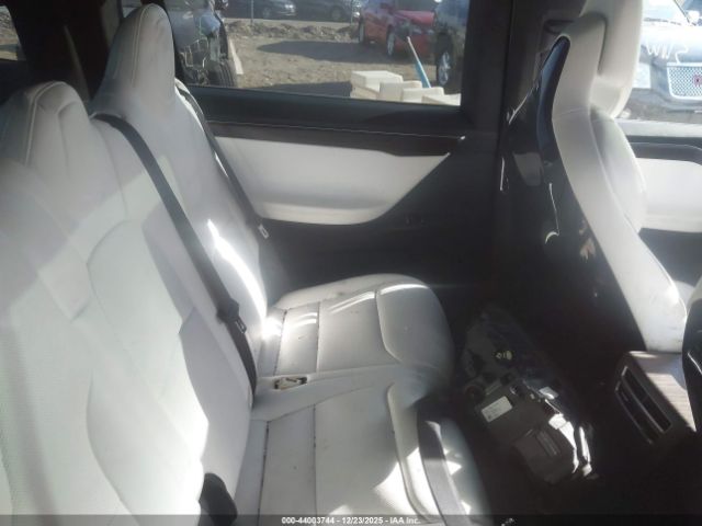 2016 TESLA MODEL X 5YJXCDE2XGF025992 Photo 7