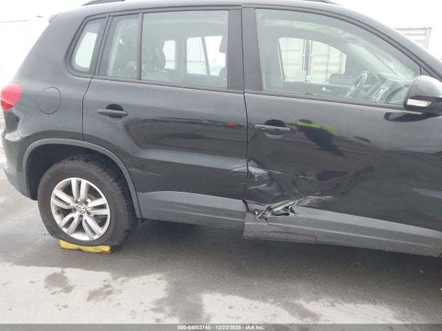 WVGAV7AX1GW582199 Volkswagen TIGUAN S