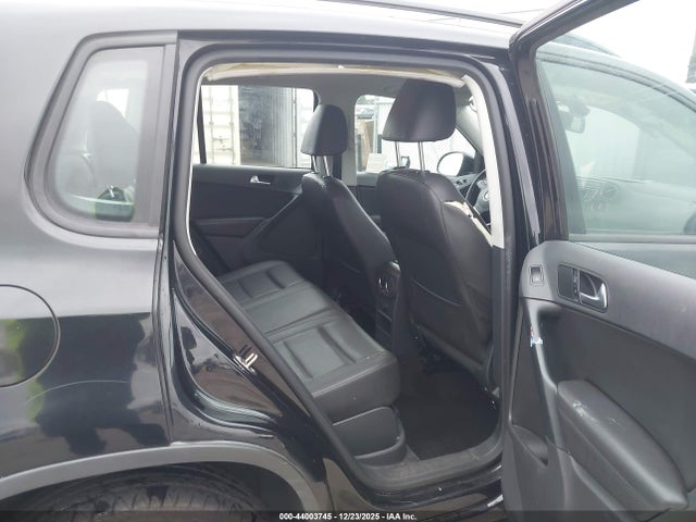 WVGAV7AX1GW582199 Volkswagen TIGUAN S