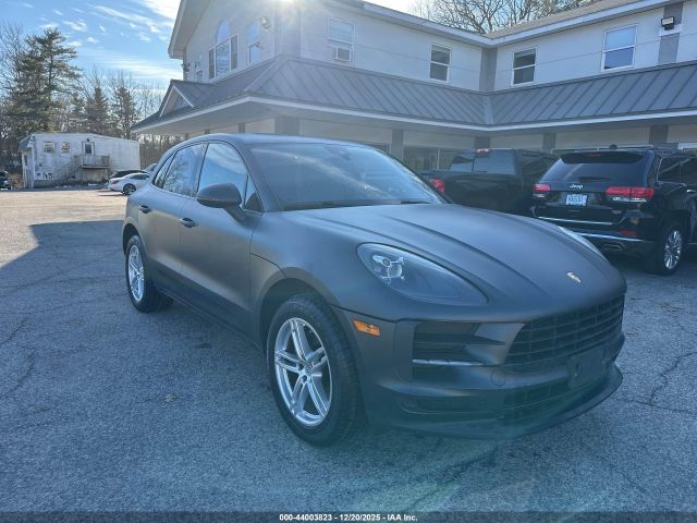 2019 PORSCHE MACAN WP1AA2A52KLB02083 Photo 0