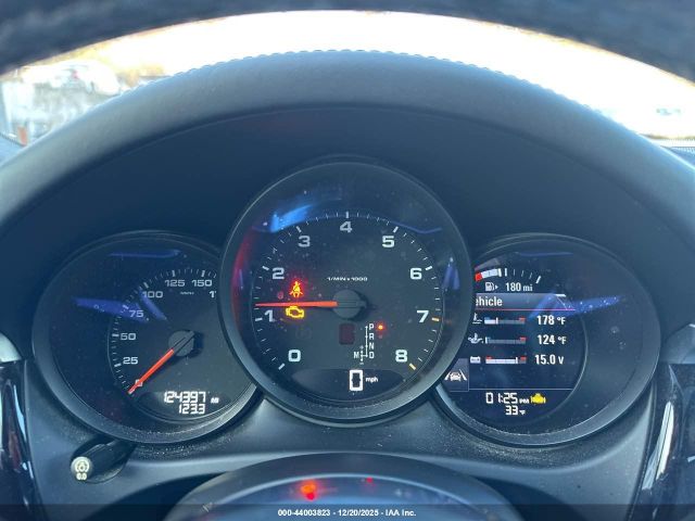 2019 PORSCHE MACAN WP1AA2A52KLB02083 Photo 6