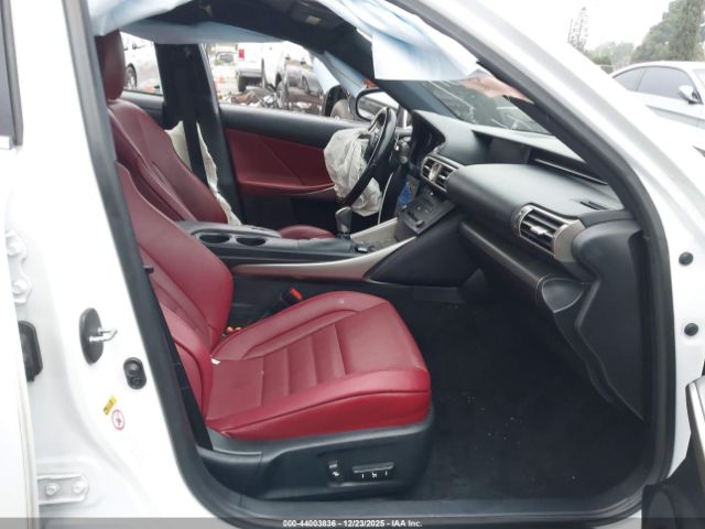 2016 LEXUS IS 200T JTHBA1D20G5020543 Photo 4