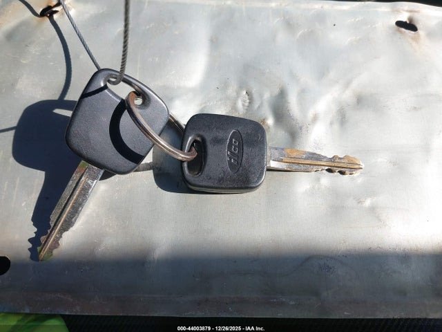 2003 FORD ESCAPE 1FMYU02123KB80048 Photo 10