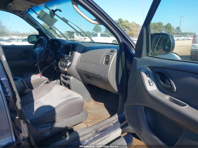 2003 FORD ESCAPE 1FMYU02123KB80048 Photo 4