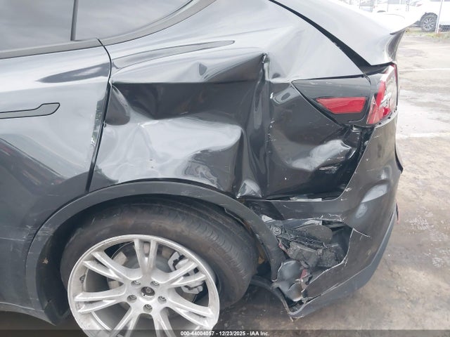 2024 TESLA MODEL Y 7SAYGDED1RF078094 Photo 5