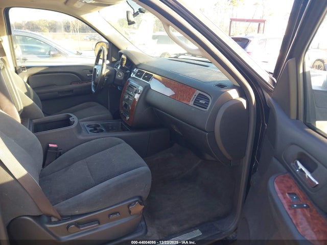 44004095 :رقم المزاد ، 1GNFC13038J146201 vin ، 2008 Chevrolet Tahoe Lt مزاد بيع
