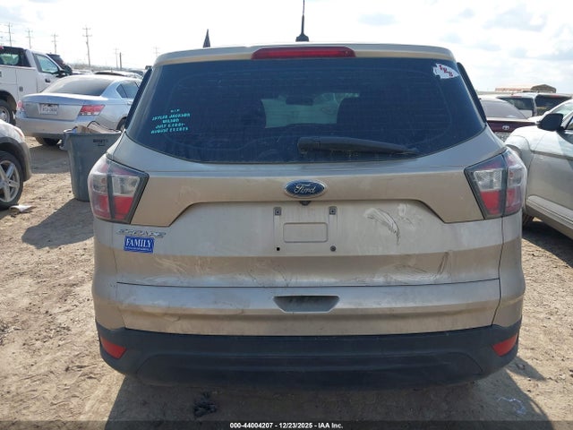 1FMCU0F78HUA22821 Ford ESCAPE S