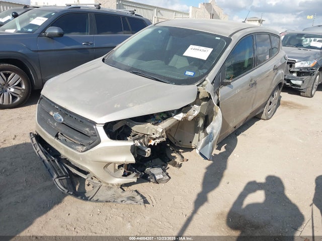 1FMCU0F78HUA22821 Ford ESCAPE S