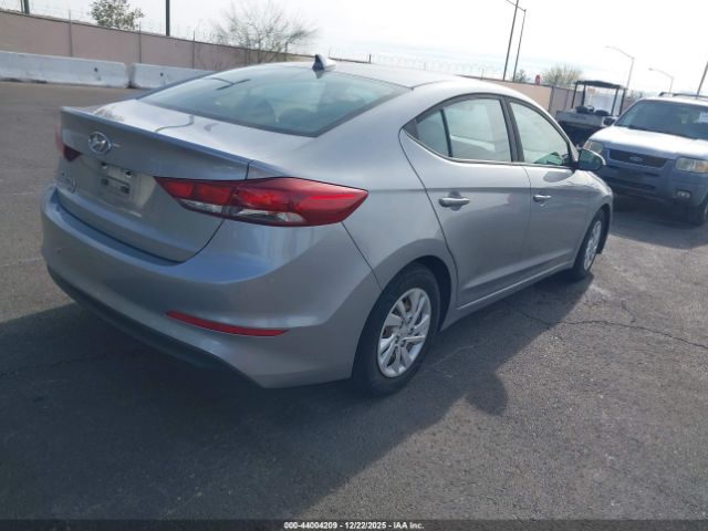2017 HYUNDAI ELANTRA 5NPD74LF4HH211981 Photo 3
