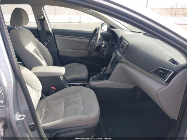 2017 HYUNDAI ELANTRA 5NPD74LF4HH211981 Photo 4