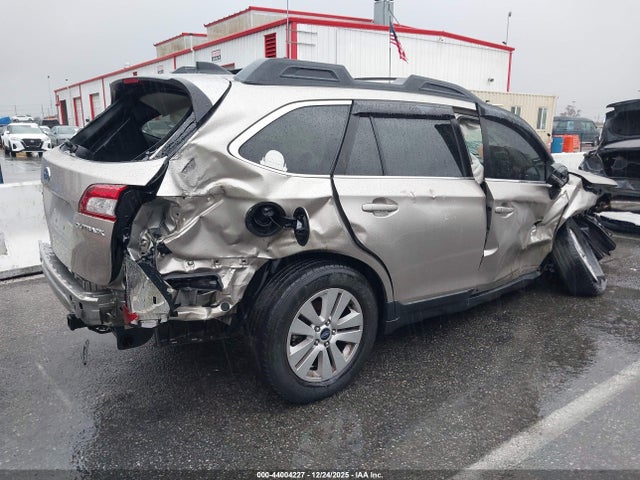4S4BSAHC5K3332164 Subaru Outback 2.5i Premium