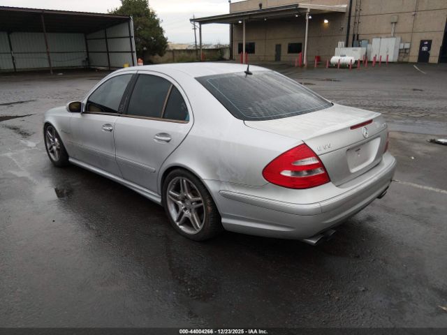 2005 MERCEDES-BENZ E 55 AMG WDBUF76J85A630986 Photo 2