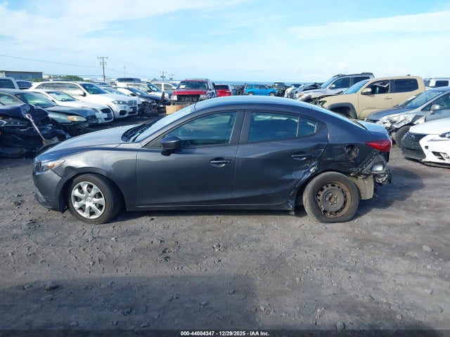 3MZBM1T7XGM317350 Mazda Mazda3 I Sport