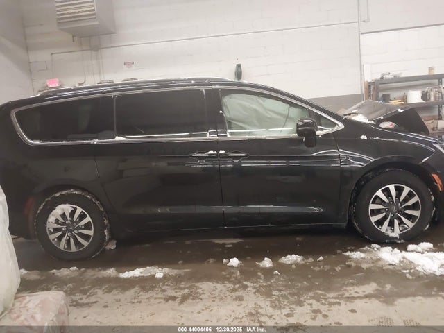 Продажа на аукционе авто 2021 Chrysler Pacifica Touring L, vin: 2C4RC1BG7MR511487, номер лота: 44004406