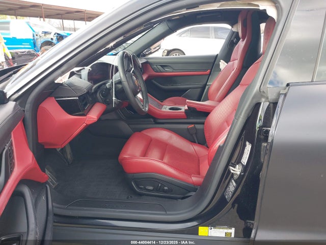 2022 PORSCHE TAYCAN WP0AA2Y1XNSA11970 Photo 4