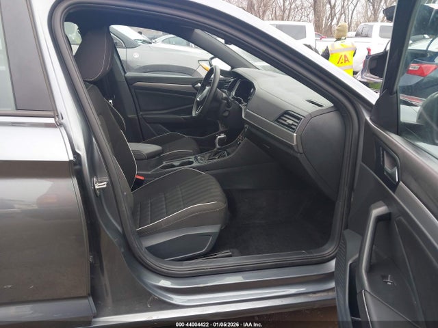 Продажа на аукционе авто 2024 Volkswagen Jetta 1.5t Sport, vin: 3VWBM7BU0RM036980, номер лота: 44004422