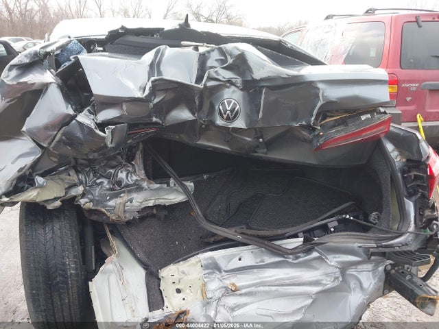 Продажа на аукционе авто 2024 Volkswagen Jetta 1.5t Sport, vin: 3VWBM7BU0RM036980, номер лота: 44004422